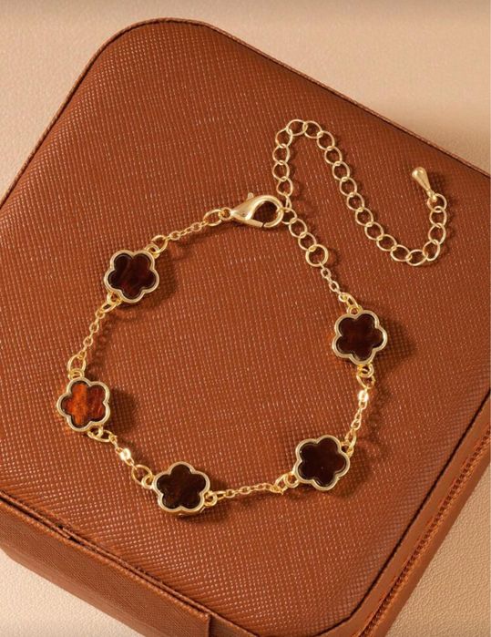 Harc гривни, модел на cartier