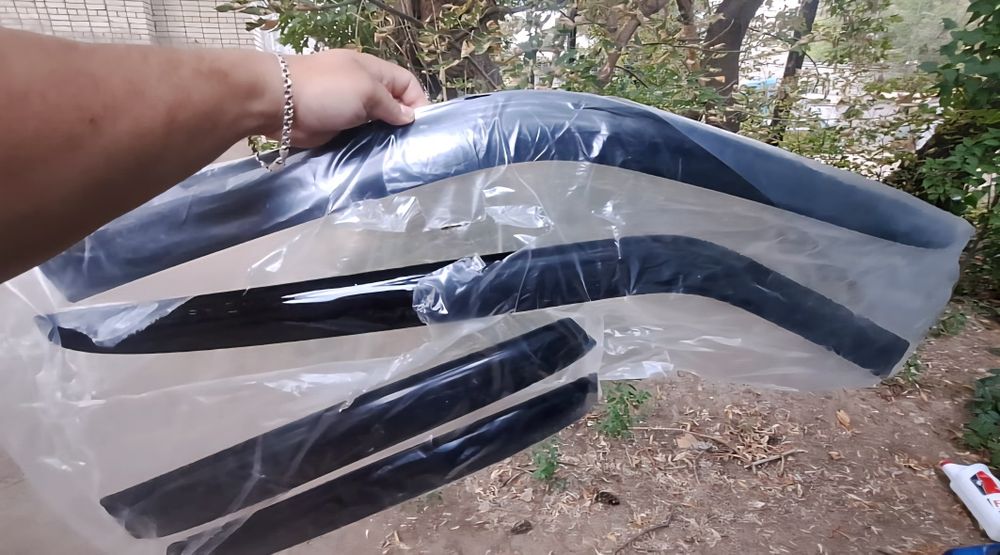 Продам дефлекторы, новые, на Audi80 b4