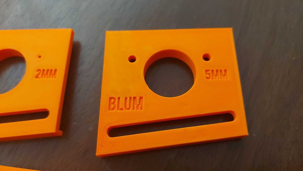 Sablon mobila pentru marcare/gaurire prindere oala balama blum