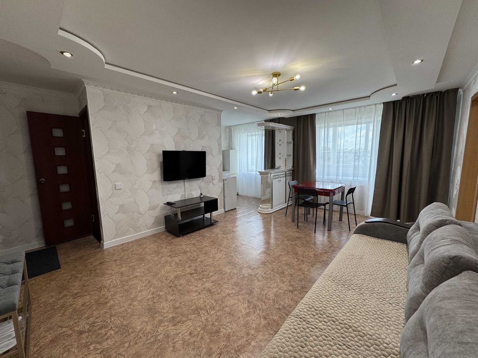 Назарбаева 21 (Мечеть, "Ласточка", "Артур", Парк Афганцев)