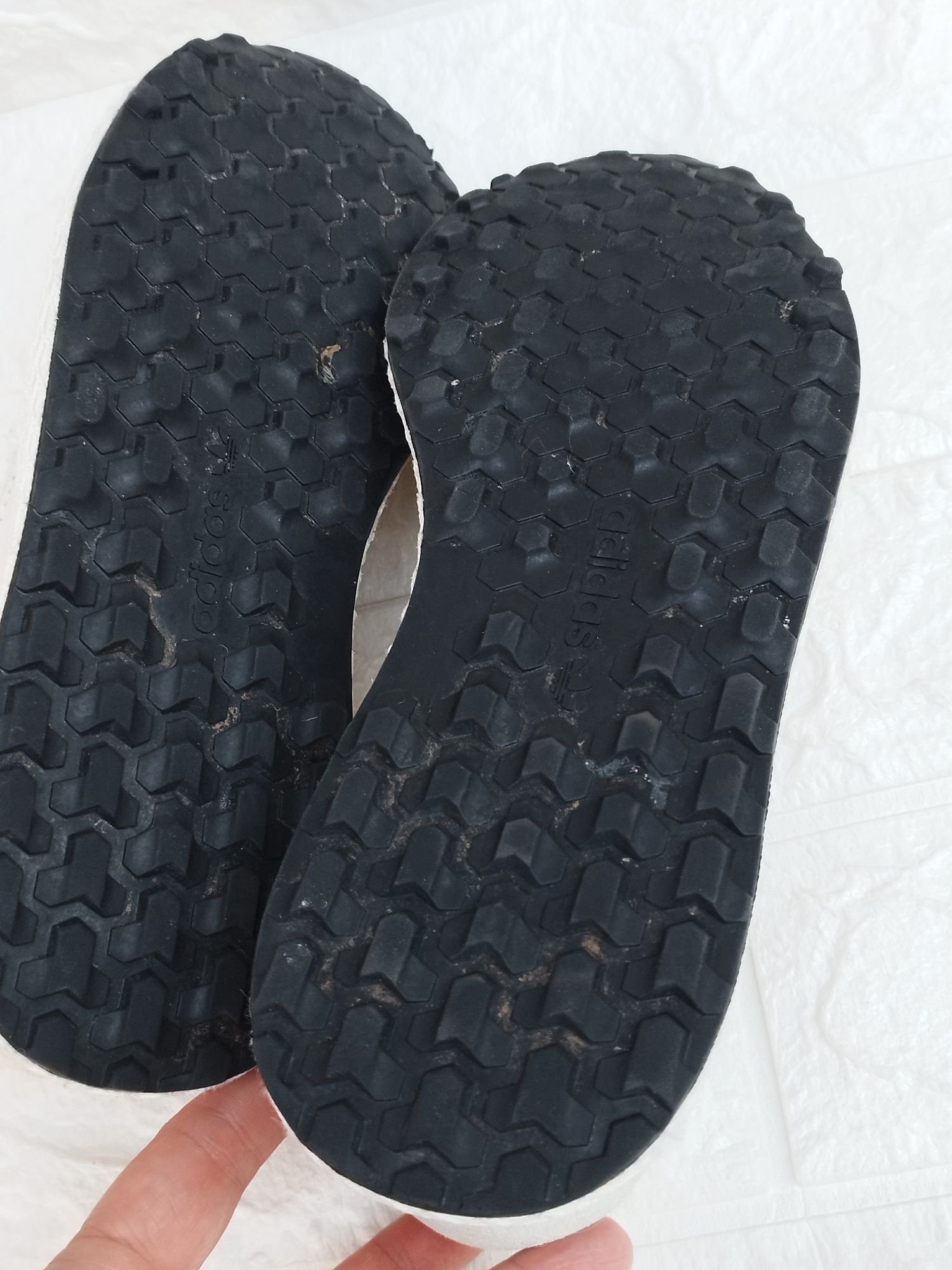 ADIDAS Forest Grove W Coud,37,5 номер, Nike, Salomon 
37,5 номер