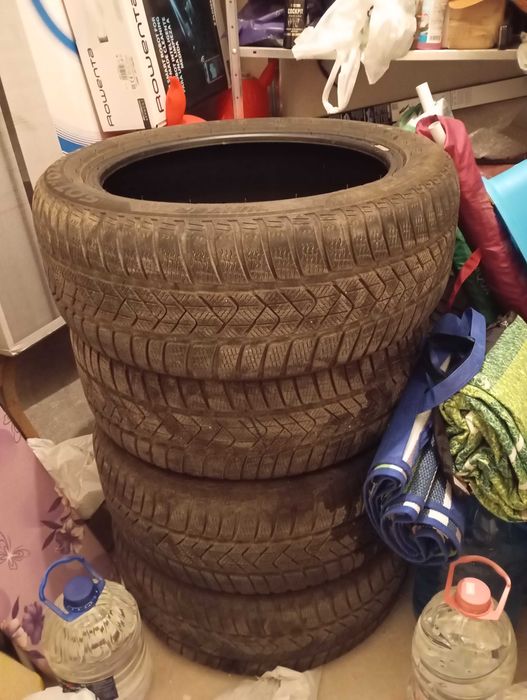 Зимни гуми 245 45 18 Pirelli