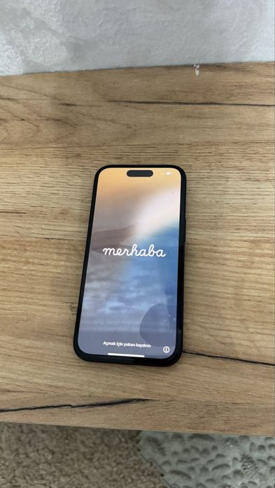 iPhone 15                                                          128