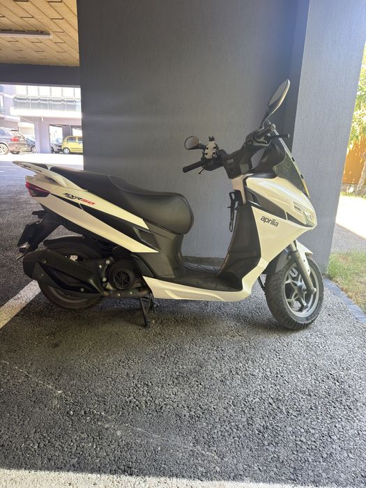 Scuter aprilia SXR 50 2022