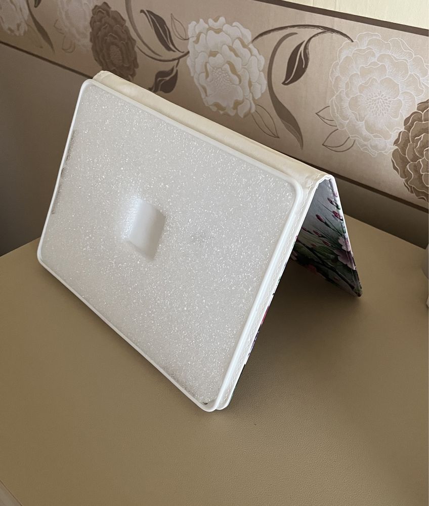Кейс за Ipad 9.7 инча