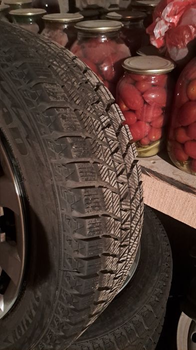 Шины почти новый