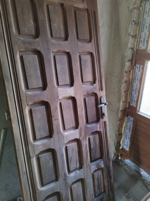 Uși și ferestre lemn masiv " Stejar "