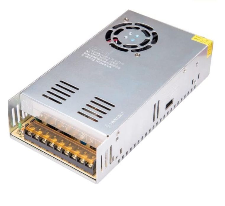 Преобразувател на напрежение от 110V/220V на 12V