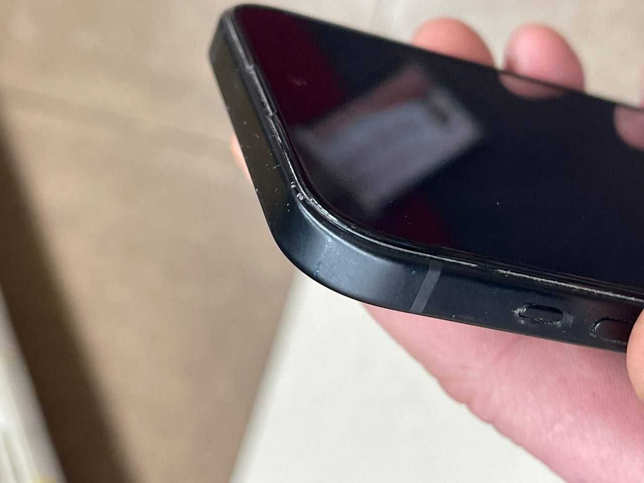 iPhone 15 plus.  .