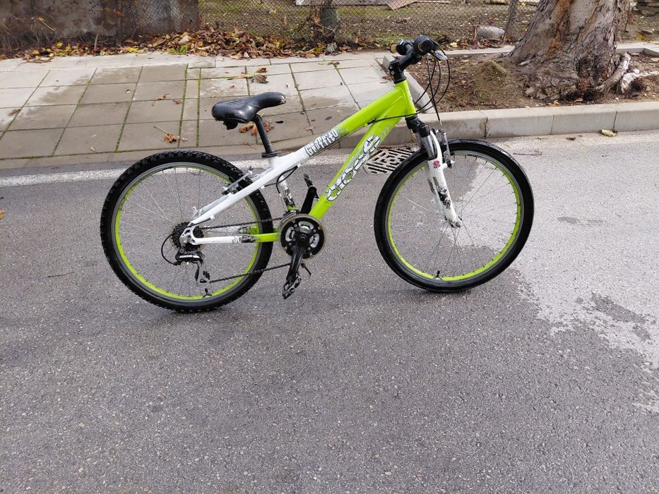 Продавам Cross graffito