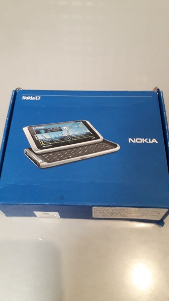 Продам  Nokia E7