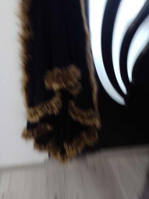 Vând 2 vestute cu blăniță