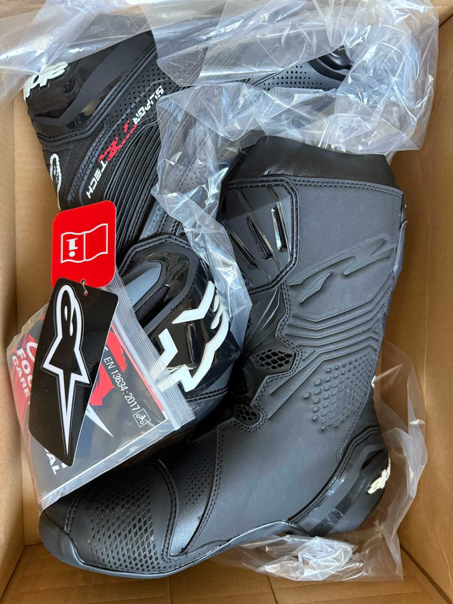 Alpinestars Supertech R Vented - 40 (НОВИ)