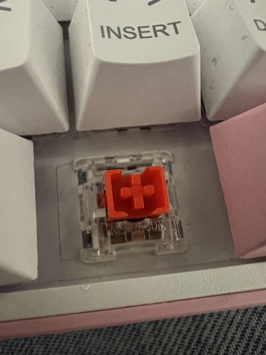 Tastatura mecanica Redragon, switch-uri rosii