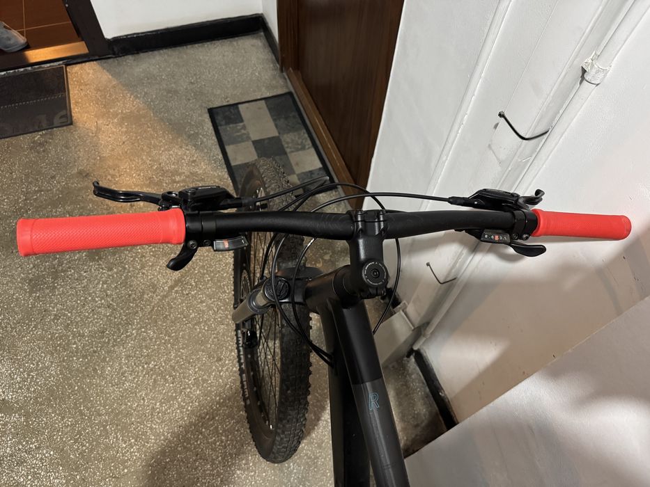 Bicicleta Cube Aim Race Black Azure 2023 - cadru M (18"), roti 29"