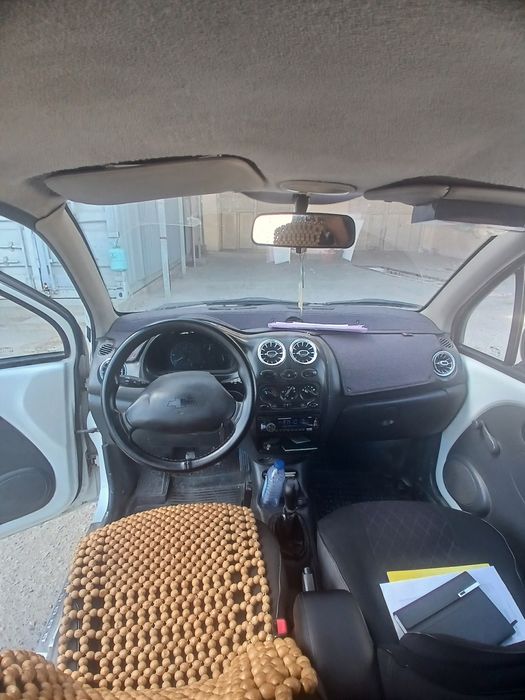 Matiz sotiladi, prastoy, metan bor, pult, polik chexol qilingan