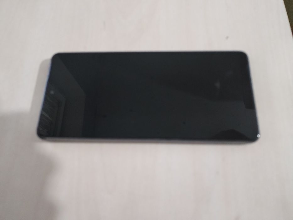 Продается телефон