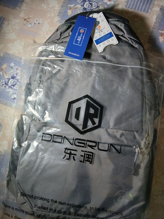 Рюкзак серого цвета для школы, для спорта