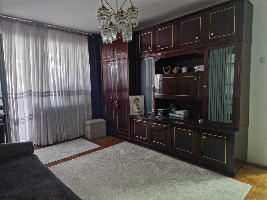 Persoana fizica APARTAMENT DE Vanzare