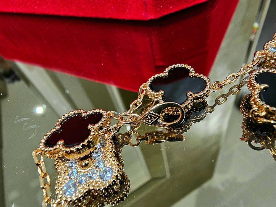Van Cleef & Arpels VCA Rose Gold Onyx 5 Vintage Alhambra Дамска Гривна