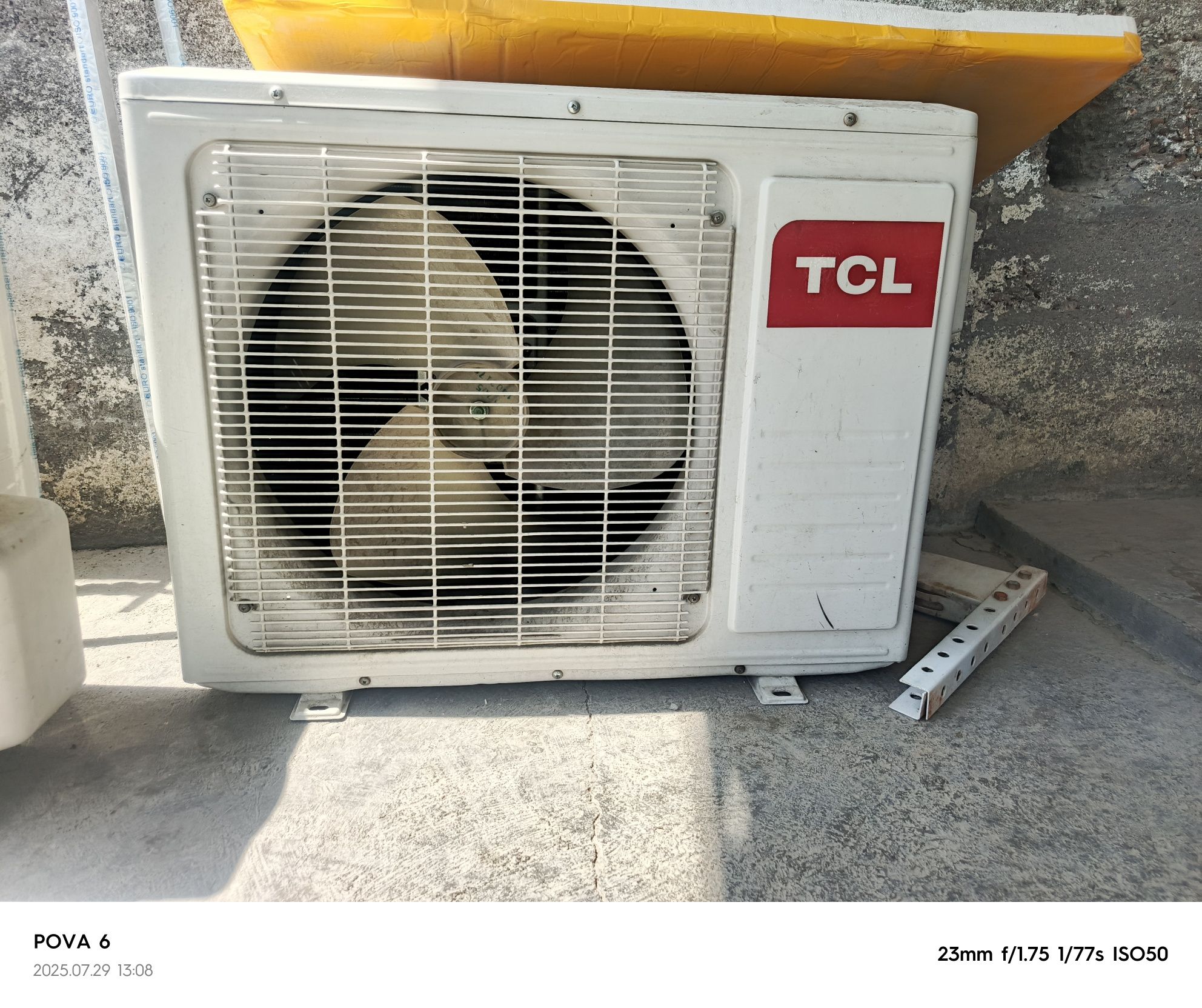 Konditsioner TCL sotiladi 12talik