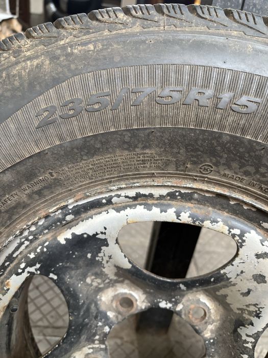 Джанти с гуми 235/75/15 за витара