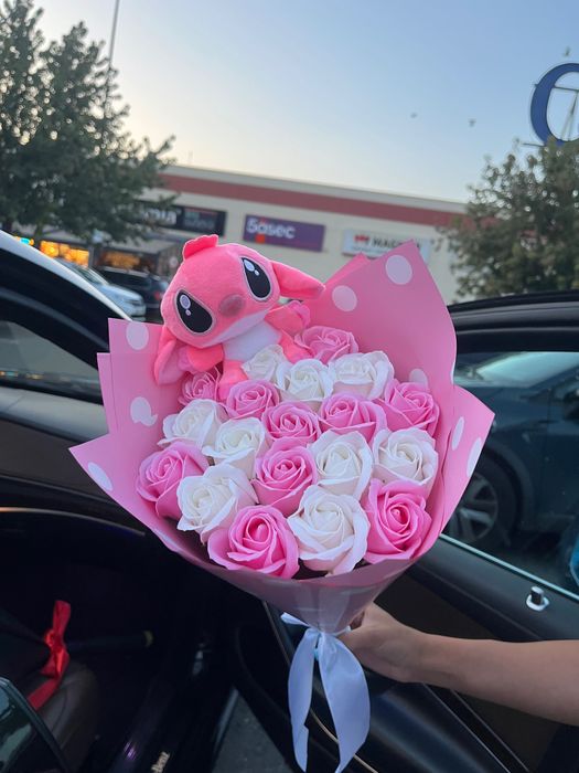 Buchet 101 trandafiri sapun rosu alb mov verde negru roz violet