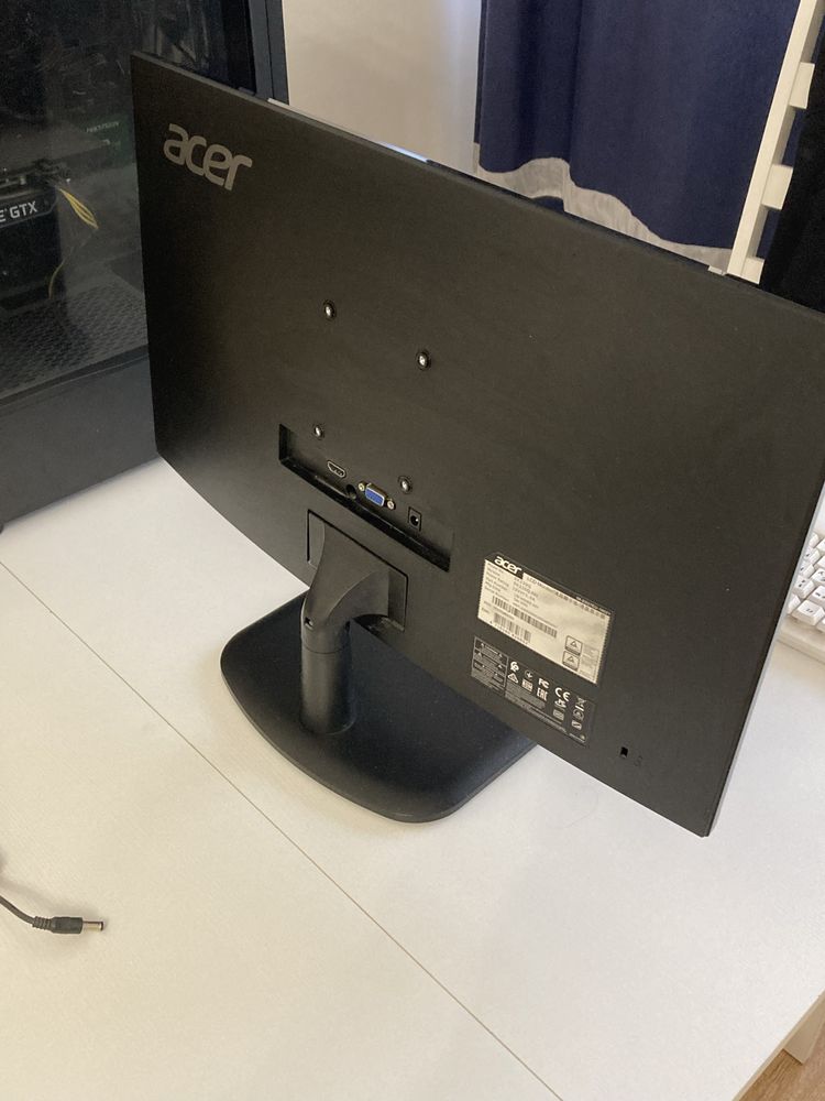 Монитор Acer 60 гц