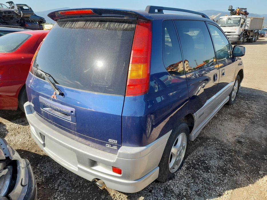 На части! Mitsubishi Space Runner 2.4 GDI