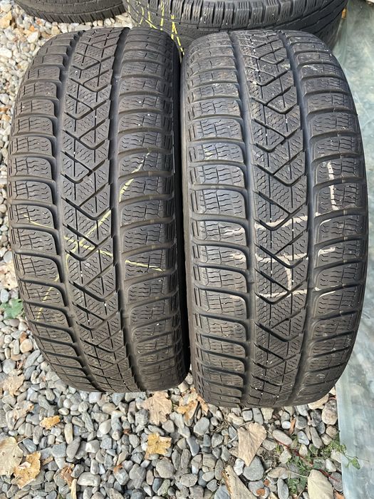 2 anvelope iarna 215/55/17 Pirelli