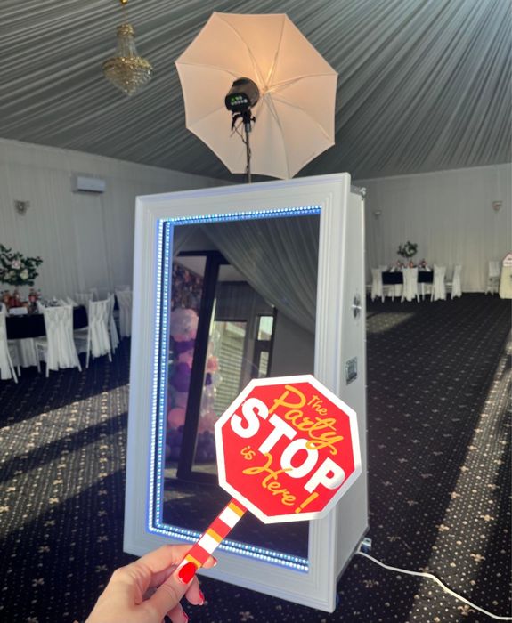 Oglinda magica/ cabina foto / fum greu pentru dansul mirilor