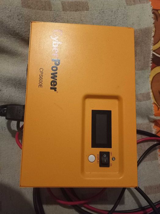 Invertor cyberpower cps600e,defect,trimit in tara