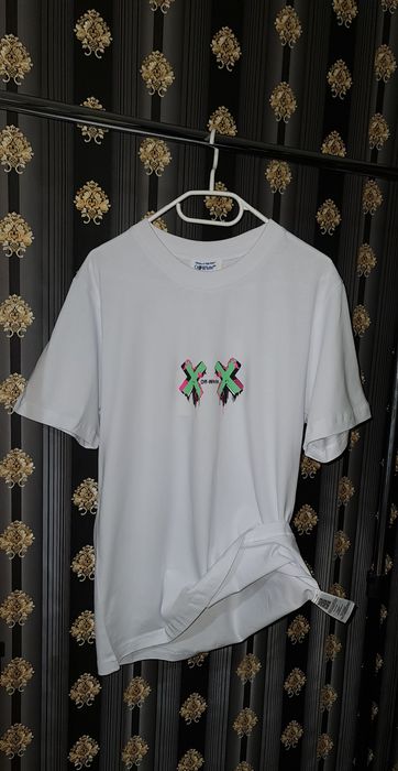 Tricou Burberry  / off white alb negru