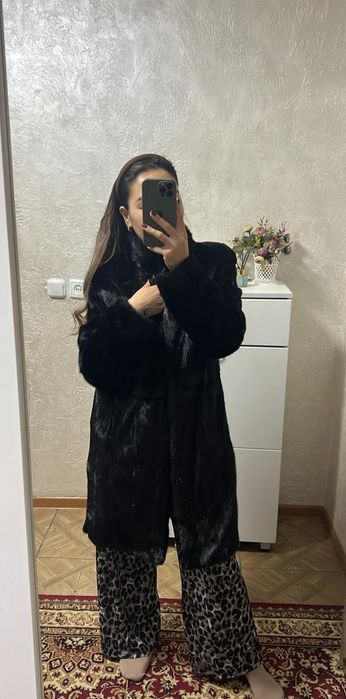 Продаётся норковая шуба (классическая модель)