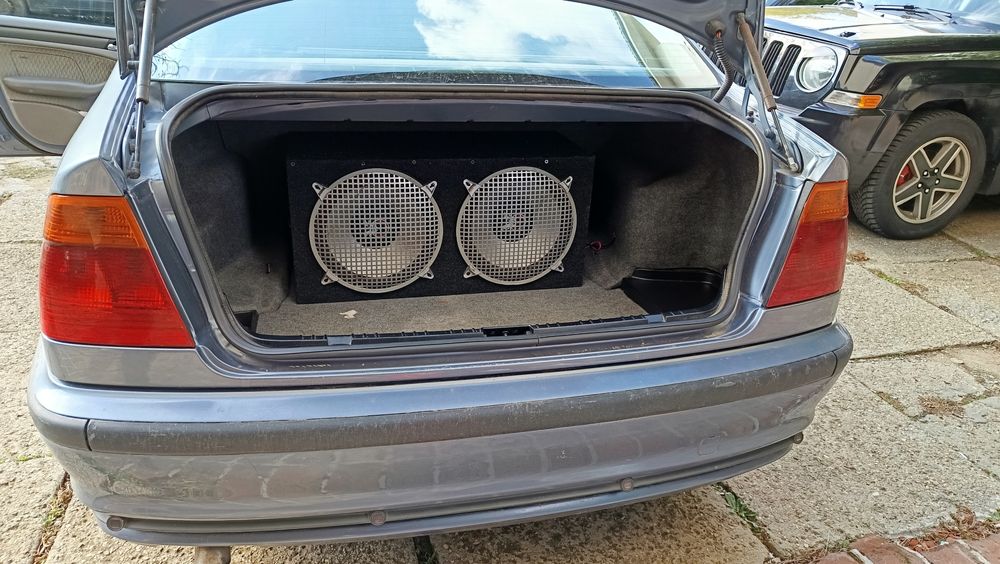 Statie subwoofer amplificator audio auto bass masina activ pasiv rms