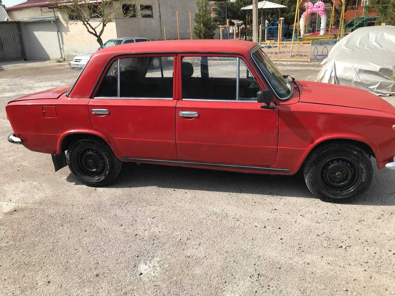 Vaz 2111 sotiladi