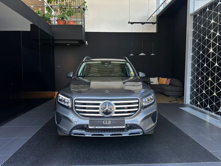 Mercedes-Benz GLB Mercedes Benz GLB 220 4MATIC - Autoturism nou