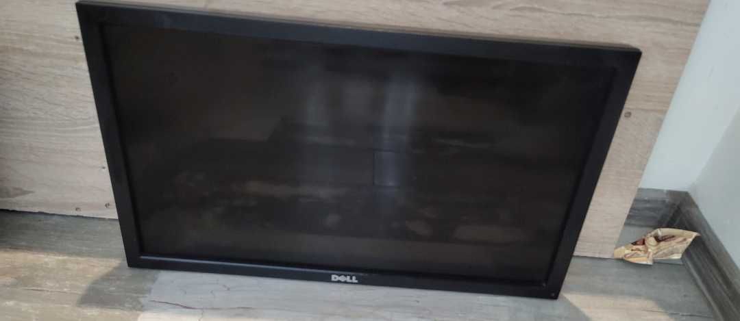 Dell P2211Ht 22" широкоекранен LCD монитор - Клас A