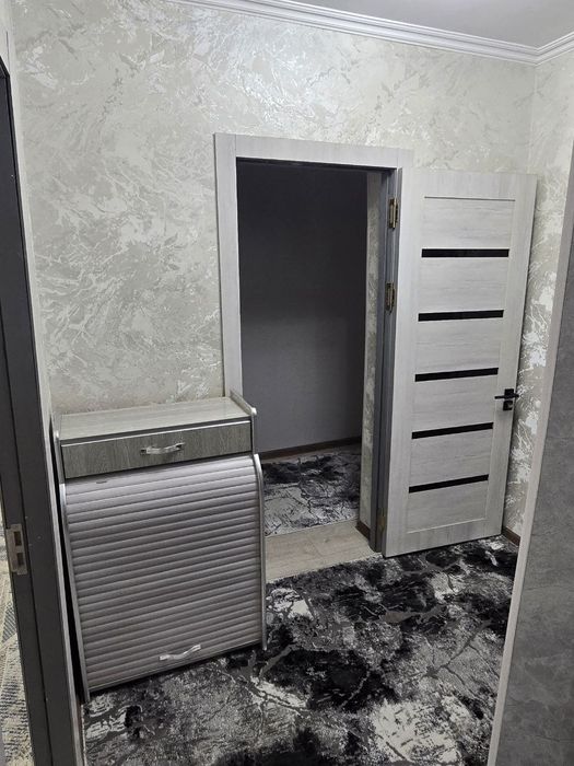 Квартира сотилади  1этаж 2хоналик  Университет