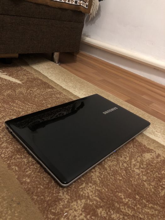 Ноутбук Samsung, 240 SSD, 4 Ram