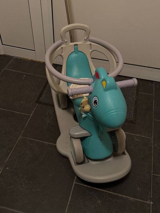 Конче-люлка 2 в 1 с музикална играчка