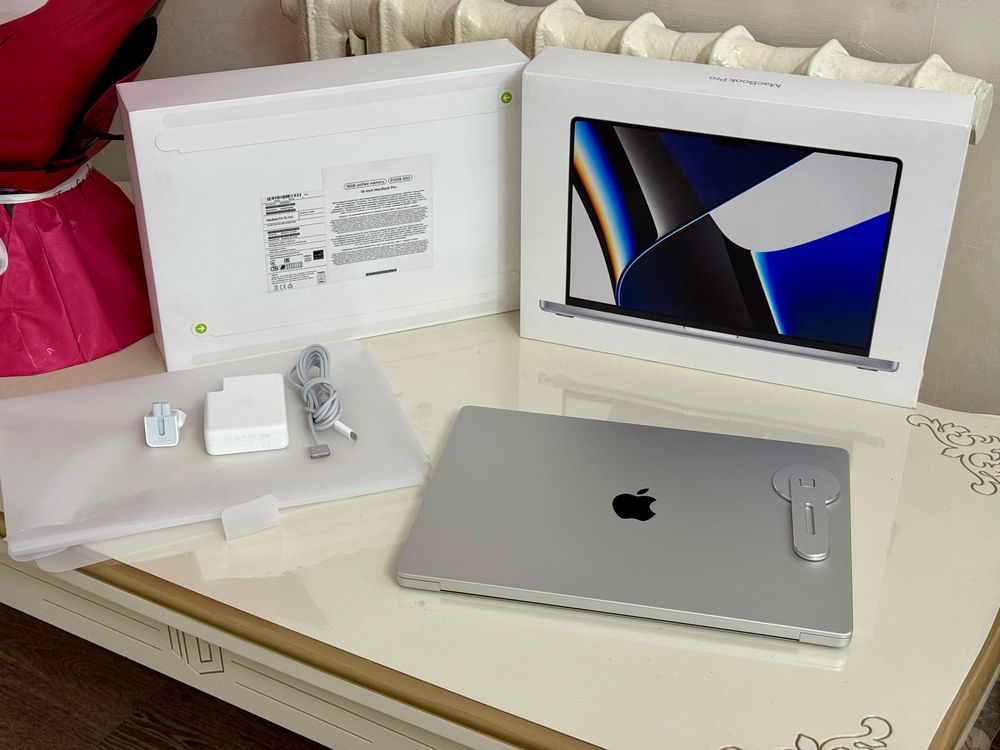 Apple MacBook PRO 16 / 120-цикл/ M1-PRO/Озу-16/SSD-512