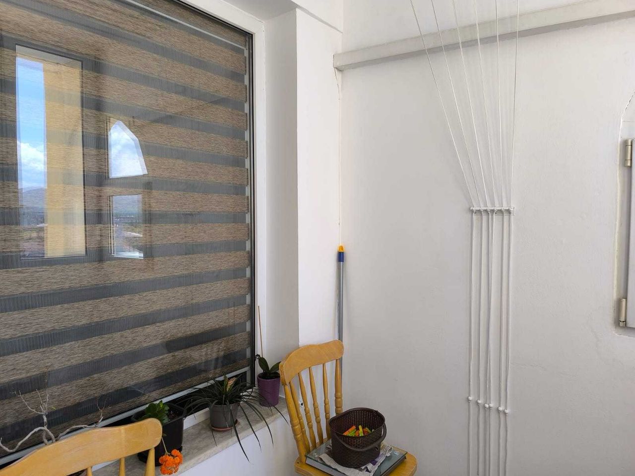 Продава се Двустаен апартамент в Търговище, Център - 57 кв.м за 1521 €/кв.м - Снимка #1