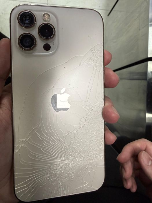 Айфон 12 про мах , АКБ 74%.