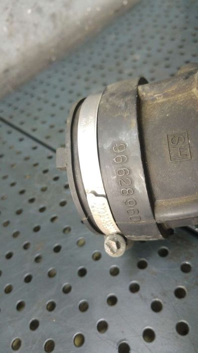 Furtun admisie 2.0 d chevrolet captiva c100 c140 96628960