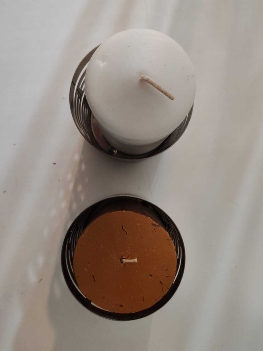 Свечи цилиндрические с подсвечником