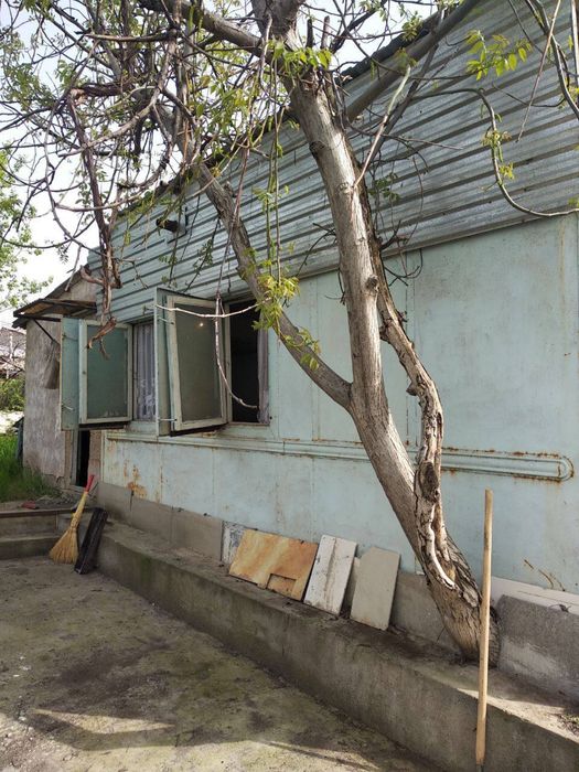 Hovli sotiladi dachniy pasolkada joylashgan