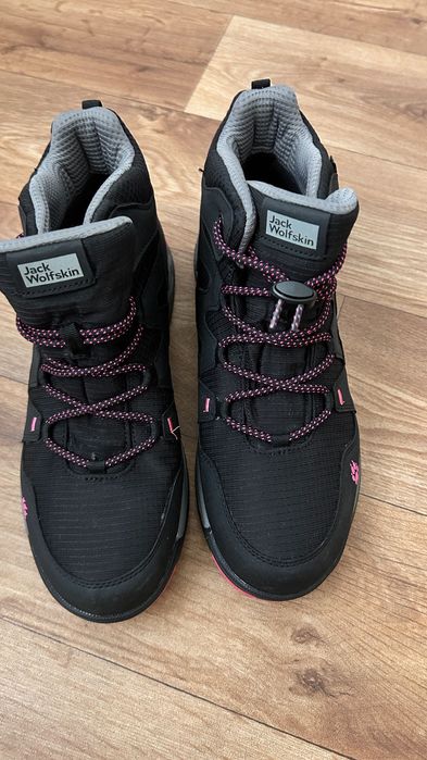 Зимни дамски обувки