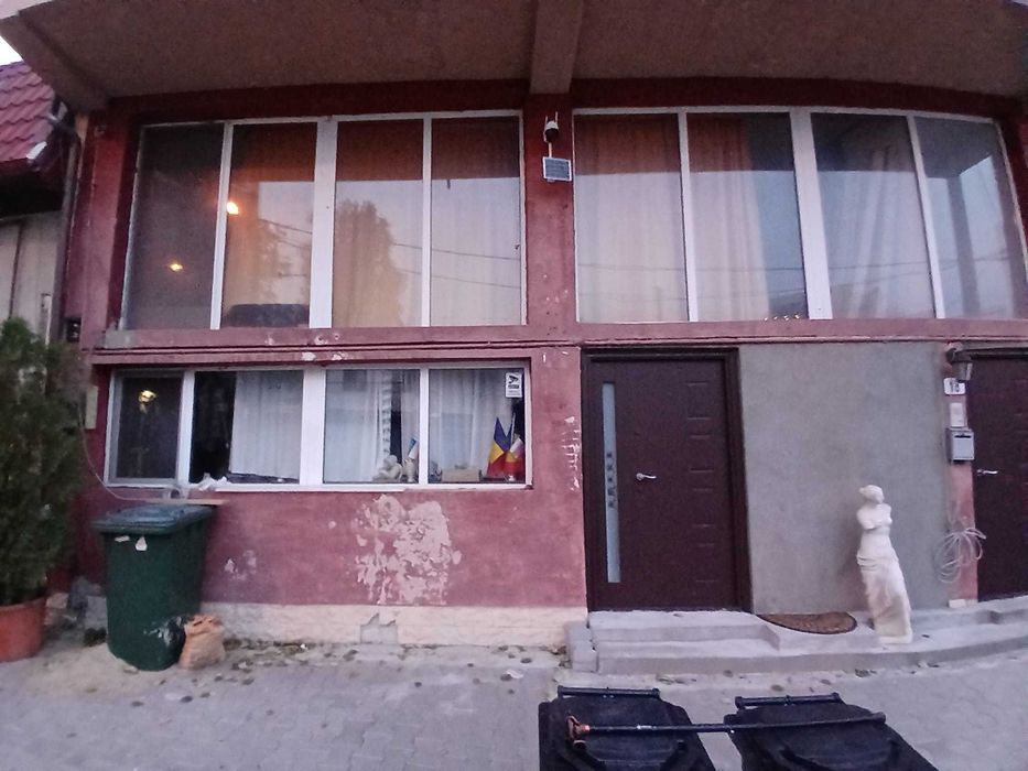 Grozavesti. Spatiu la parter vIla  141 mp h= 4.50m , amenajabil