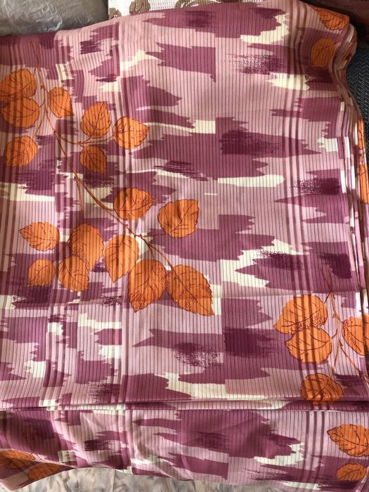 Поодам новый материал на шторы. Размеры 7 метров шириной 1,10 м.